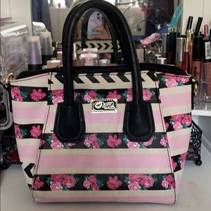 Betsy Johnson Hand bag